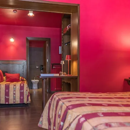 Aran La Abuela Hotel 3*