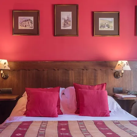 Aran La Abuela Hotel 3*