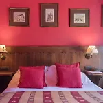 Aran La Abuela Hotel 3*