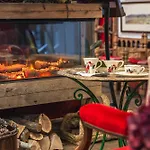 Aran La Abuela Hotel 3*